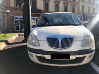 Usata Lancia Ypsilon 60 CV (44 kW) 2005 Beige Utilitaria