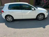 Usata VW Golf VI 105 CV (77 kW) 2010 Bianco Utilitaria