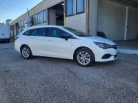 Usata Opel Astra Business Elegance 122 CV (89 kW) 2022 Bianco Utilitaria