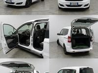 Usata Ford Tourneo Courier 100 CV (73 kW) 2017 Bianco Monovolume