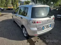 Usata Mazda 2 Style 68 CV (50 kW) 2007 Grigio Utilitaria