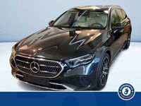 Usata Mercedes E300 Premium 313 CV (230 kW) 2024 Grigio metallizzato Berlina