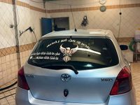 Usata Toyota Yaris 65 CV (47 kW) 2007 Grigio Utilitaria
