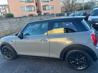 Usata Mini Cooper D Hype 116 CV (85 kW) 2017 Grigio Utilitaria