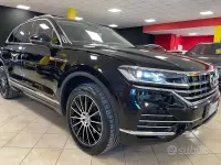 Usata VW Touareg 286 CV (210 kW) 2019 Nero SUV