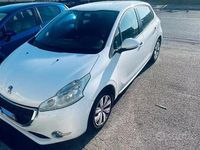 Usata Peugeot 208 68 CV (50 kW) 2014 Bianco Utilitaria