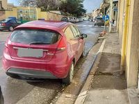 Begagnad Ford Fiesta 97 HK (71 kW) 2009 Röd Sedan