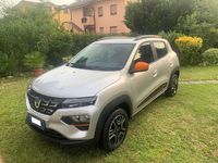 Usata Dacia Spring Comfort 19 kW (26 CV) 2022 Grigio Utilitaria
