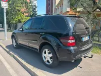 Usata Mercedes ML320 224 CV (164 kW) 2008 Nero SUV
