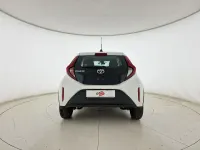 Usata Toyota Aygo X Active 72 CV (52 kW) 2022 Bianco SUV