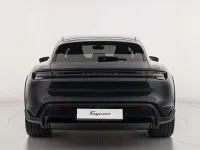 Usata Porsche Taycan Cross Turismo 350 kW (476 CV) 2024 Grigio vulcano metallizzato Berlina