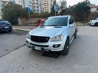 Usata Mercedes ML320 2007 Grigio SUV