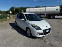 Usata Renault Scenic E-Tech Luxe 110 CV (80 kW) 2011 Bianco Monovolume
