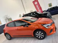 Usata Renault Clio V Equilibre 67 CV (49 kW) 2023 Orange valencia (metallizzato) Utilitaria