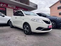 Usata Lancia Ypsilon Silver 69 CV (50 kW) 2016 Bianco Utilitaria