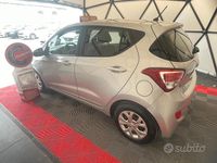 Usata Hyundai i10 Comfort 66 CV (48 kW) 2016 Grigio Utilitaria
