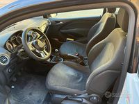 Usata Opel Adam 70 CV (51 kW) 2014 Utilitaria