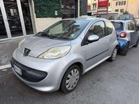 Usata Peugeot 107 68 CV (50 kW) 2008 Utilitaria