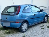 Usata Opel Corsa 75 CV (55 kW) 2001 Bluazzurro Utilitaria