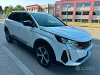 Usata Peugeot 5008 131 CV (96 kW) 2023 Bianco SUV