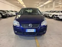 Usata VW Polo Sportline 101 CV (74 kW) 2005 Blu Utilitaria
