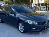 Usata Volvo S60 Business Edition 150 CV (110 kW) 2016 Grigio Berlina