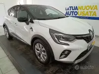 Usata Renault Captur Zen 94 CV (69 kW) 2021 Grigio metallizzato SUV