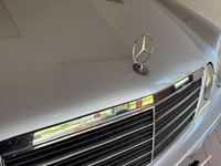Usata Mercedes E220 Elegance 143 CV (105 kW) 2001 Argento Berlina