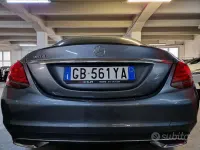 Usata Mercedes C180 122 CV (89 kW) 2020 Grigio scuro Berlina