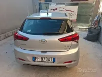 Usata Hyundai i20 75 CV (55 kW) 2017 Grigio Berlina