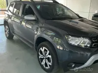 Usata Dacia Duster Prestige 101 CV (74 kW) 2022 Grigio scuro SUV