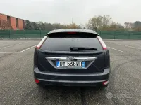 Usata Ford Focus 105 CV (77 kW) 2009 Nero Berlina