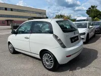 Usata Lancia Ypsilon 75 CV (55 kW) 2011 Bianco Utilitaria