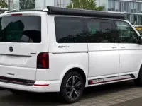 Usata VW California Beach 150 CV (110 kW) 2025 Bianco Furgone