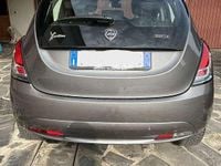Usata Lancia Ypsilon Gold 69 CV (50 kW) 2022 Grigio Utilitaria
