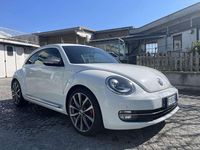 Usata VW Beetle 140 CV (102 kW) 2014 Bianco Utilitaria