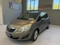 Usata Opel Meriva 95 CV (69 kW) 2012 Grigio Monovolume