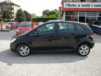 Usata Mercedes B180 116 CV (85 kW) 2010 Nero Monovolume