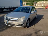 Usata Opel Astra 115 CV (84 kW) 2009 Grigio Berlina