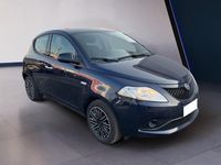 Usata Lancia Ypsilon Gold 70 CV (51 kW) 2021 Blu Utilitaria