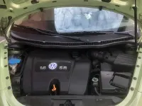 Usata VW New Beetle 102 CV (75 kW) 2001 Verde Utilitaria