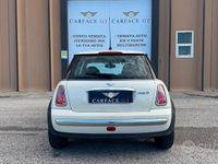 Begagnad Mini One D 88 HK (64 kW) 2005 Beige Halvkombi