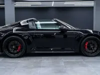Nuova Porsche 911 Carrera 4 GTS Targa 541 CV (397 kW) 2026 Nero jet metallizzato Cabrio