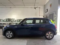 Usata Mini ONE 75 CV (55 kW) 2017 Bluazzurro Utilitaria
