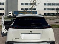 Usata Peugeot 2008 Allure 101 CV (74 kW) 2021 Bianco SUV
