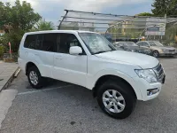 Usata Mitsubishi Pajero Instyle 190 CV (139 kW) 2016 Bianco SUV