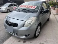Usata Toyota Yaris 69 CV (50 kW) 2006 Grigio Berlina