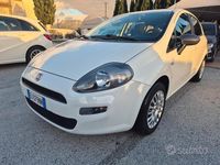 Usata Fiat Punto Street 75 CV (55 kW) 2014 Bianco Utilitaria
