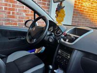 Usata Peugeot 207 88 CV (64 kW) 2007 Argento Berlina