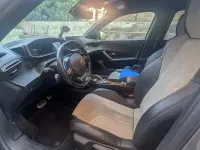 Usata Peugeot e-2008 GT 56 kW (77 CV) 2021 Grigio SUV